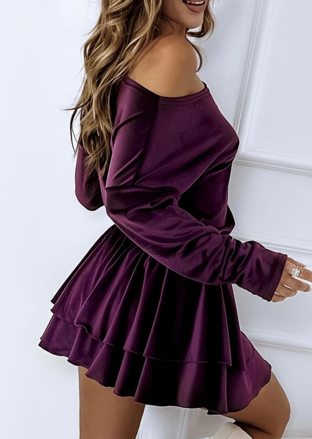 CHLOE 2 piece set.  Skirt -shorts with burgundy blouse. colour: burgundy.