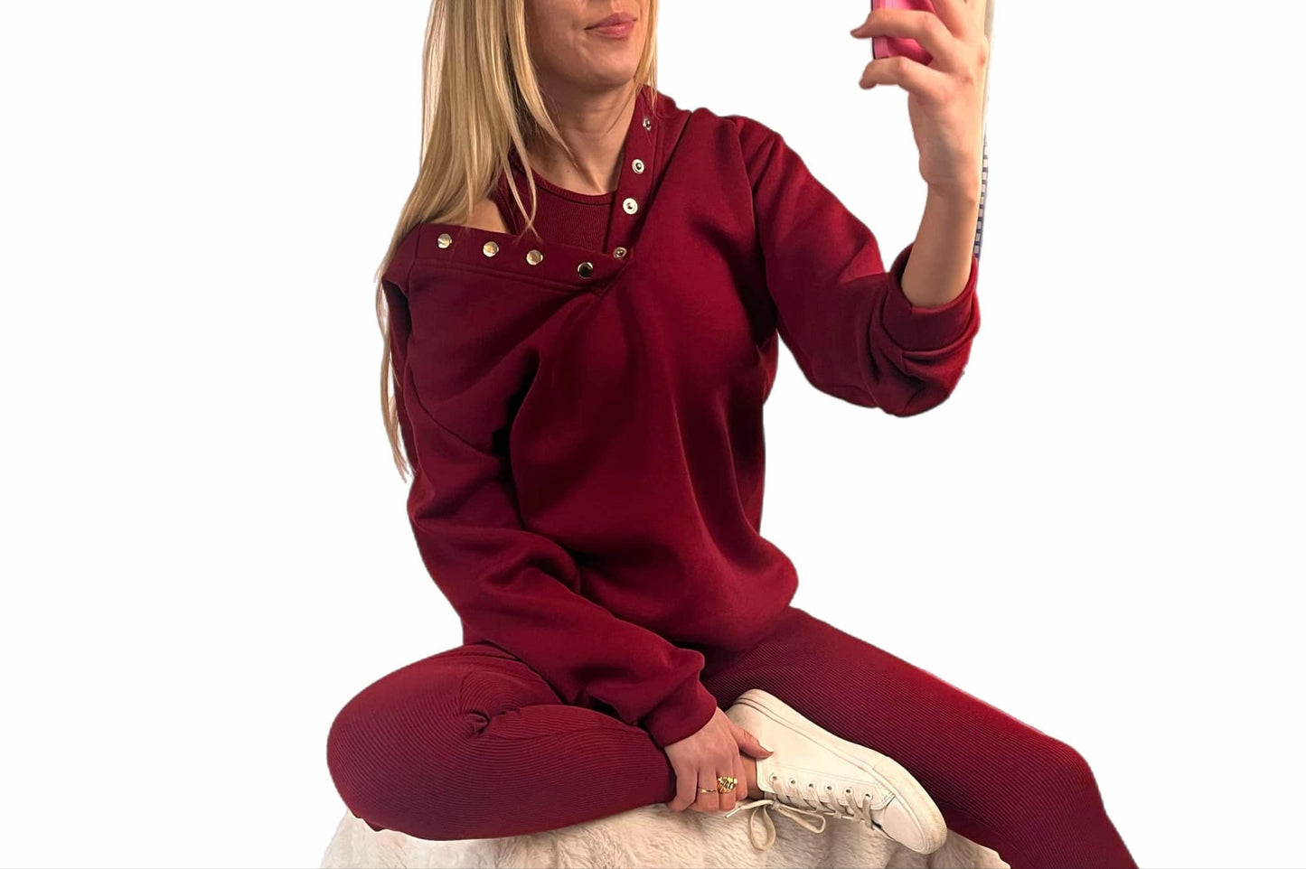 Carla woman’s tracksuit. 3 piece set: sweatshirt hoodie, leggins, top. Color: burgundy.