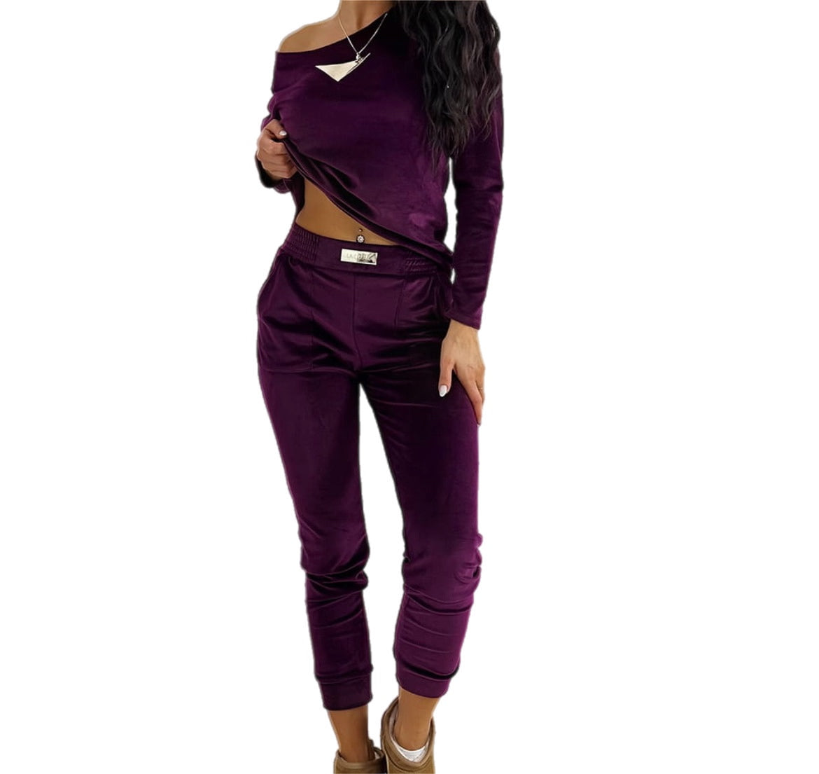 AMBER SKY BURGUNDY. Set. Color: burgundy.